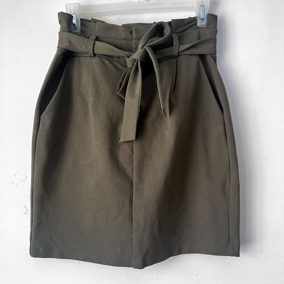 New! High-Waisted Paperbag Mini Safari color Skirt, Size M - Picture 6 of 16